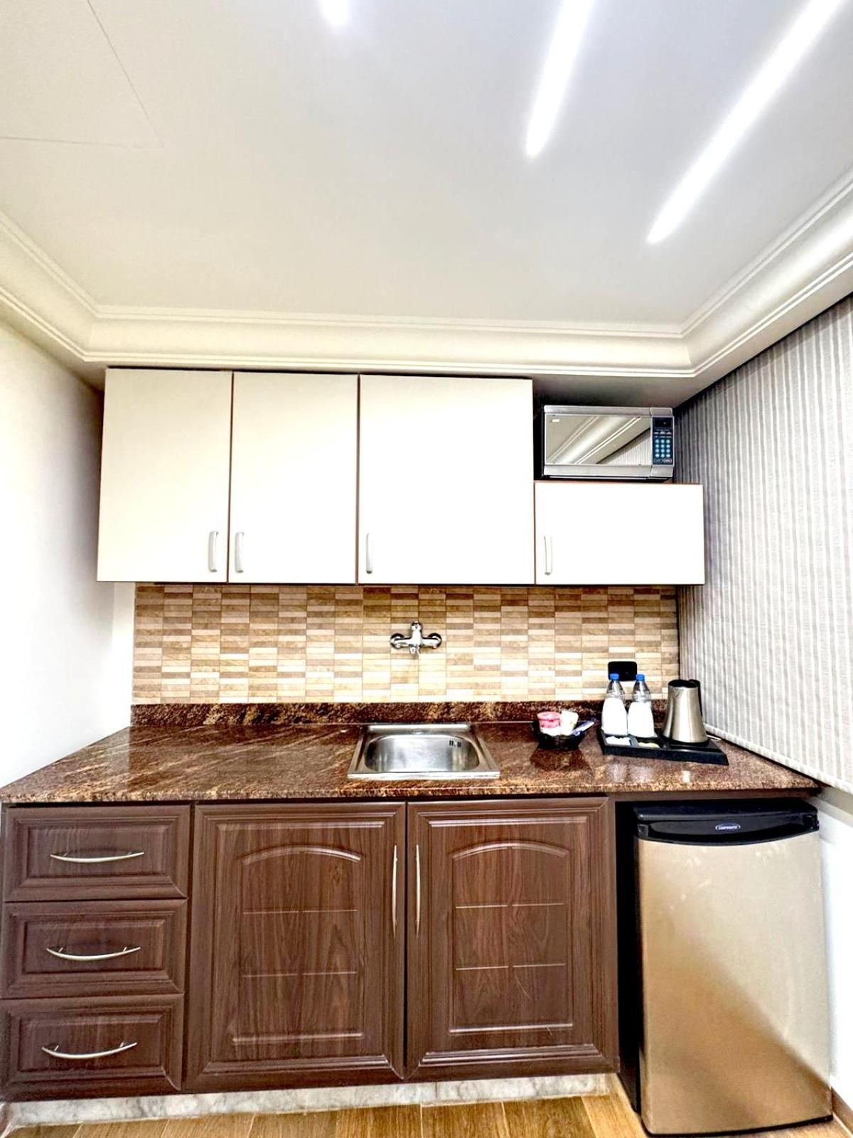 Hotel Queens 4*