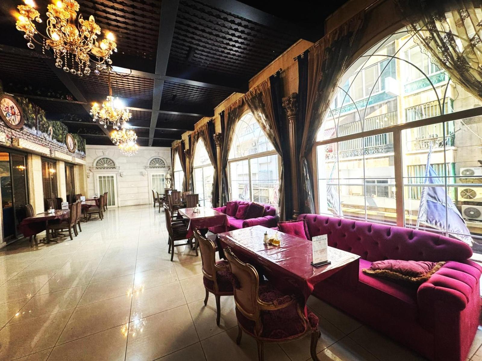 Queens Hotel 4*